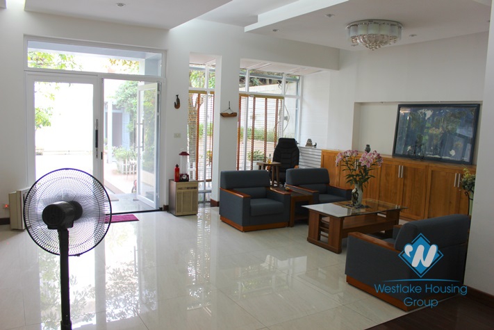 High quality villa for rent in Ciputra, Tay Ho, Hanoi. The land area is 320 sqm, three floors. Price for rent 3700 USD/month